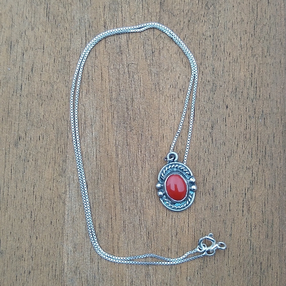 Vintage Sterling Silver necklace with rust stone pendant - Picture 3 of 5